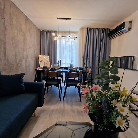 Marsselis Luxe Port Apartment Варна Екстериор снимка