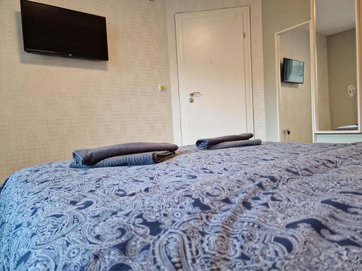 Marsselis Luxe Port Apartment Варна Екстериор снимка