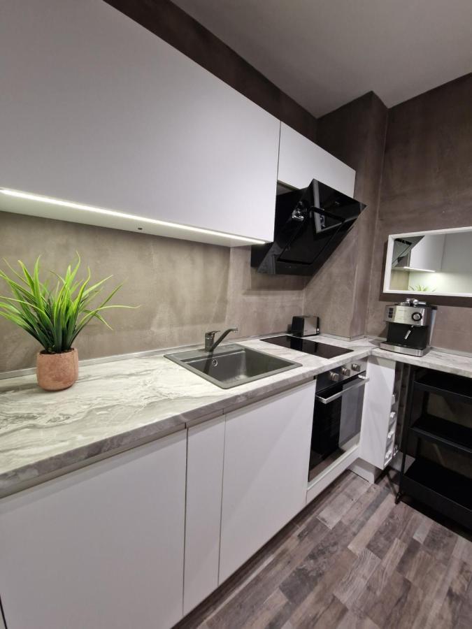 Marsselis Luxe Port Apartment Варна Екстериор снимка